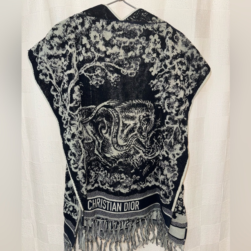 Dior Poncho
